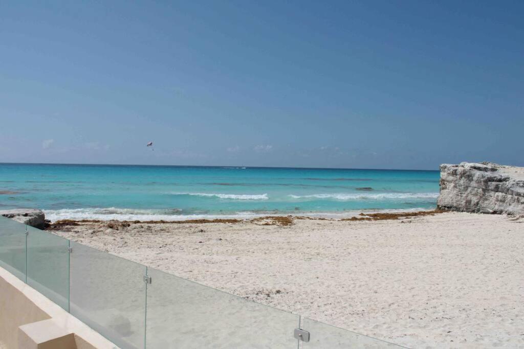 Beach Front Renewed Apartment Cancun Ngoại thất bức ảnh